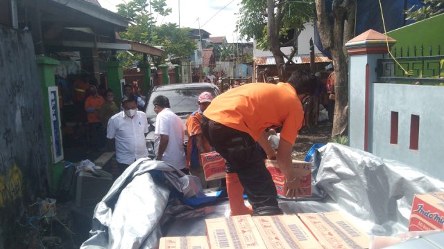 Plt Gubernur Beri Bantuan Korban Kebakaran Lewat BPBD Provinsi 