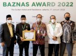 Wali Kota Makassar Dianugerahi Penghargaan Baznas Award 2022