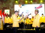 Dilantik, Kaswadi Razak Kembali Pimpin Golkar Soppeng
