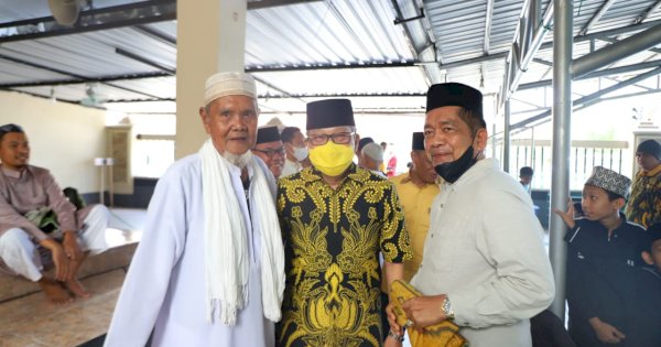 Taufan Pawe: Islam tak Bisa Lepas dari Politik 