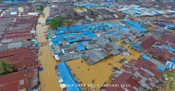 7 Meninggal dan 160 Keluarga Mengungsi Akibat Banjir dan Longsor Papua