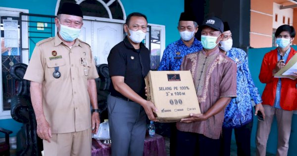 Bupati Takalar Serahkan BLT-DD 2021 untuk Masyarakat Desa Popo