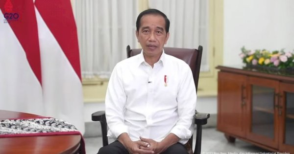 Jokowi Minta Masyarakat Segera Cari Vaksin Booster