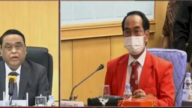 Ketua MWA Unhas Komjen Pol (Purn) Syafruddin dan Rektor Unhas Terpilih Prof Jamaluddin Jompa. (Tangkapan layar YouTube Unhas) 