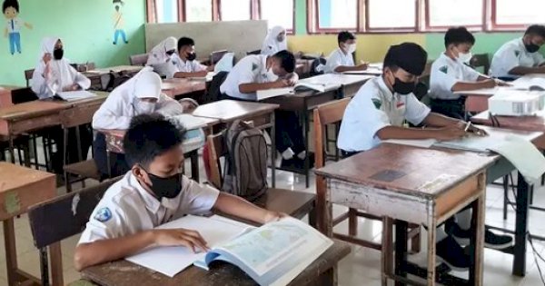 15 Sekolah di DKI yang Laksanakan PTM Dihentikan Sementara 