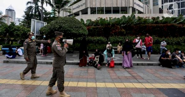 Luhut Minta Mereka yang Belum Vaksin 2 Kali Tidak Beraktivitas di Ruang Publik