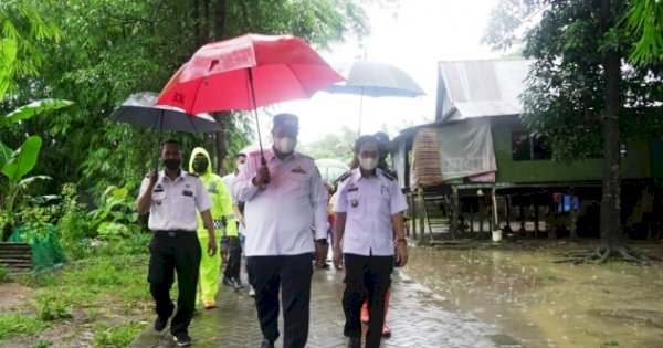 Bupati Chaidir Kunjungi Kampung Pallangga Usai Pengerjaan Jalan dan MCK