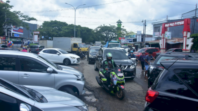 Kondisi kemacetan di Jl. Tun Abd. Razak Gowa. (Foto; Dok)