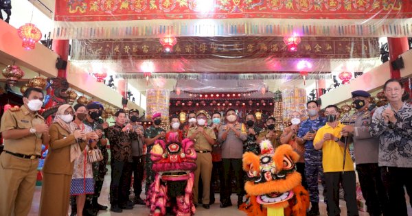 Imlek, Wali Kota Makassar Bersama Forkopimda Kunjungi Tiga Klenteng 