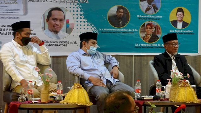 Bedah Buku Panglima Damai Poso, yang terlaksana di Hotel Mercure, Makassar, Rabu (9/2/2022). (foto: Istimewa)