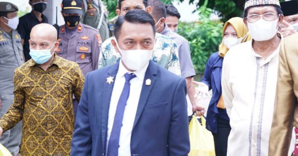 Syaharuddin Alrif Sayangkan Pemukulan Guru di Sidrap