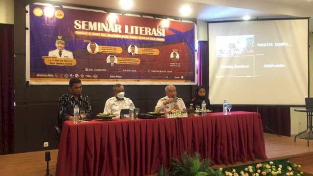 Himaprodi PBSI FBS UNM menggelar Seminar Literasi, di Bantaeng, pada Rabu (2/2/2022). (Foto: ABATANEWS/Imam) 