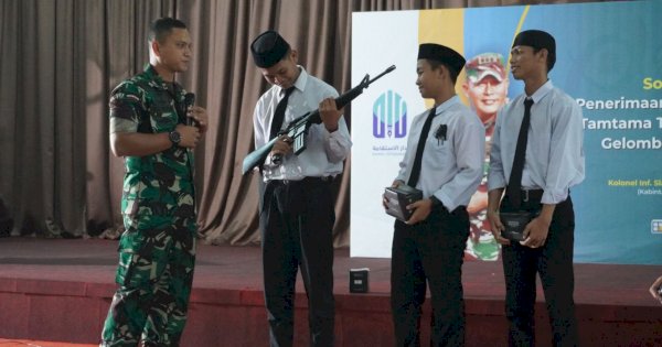 Kodam Hasanuddin Sosialisasikan Penerimaan Prajurit Bintara TNI AD Khusus Santri di DIBS Maros