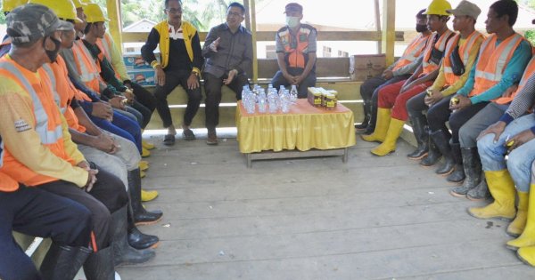 Anggota Komisi V DPR Muh Fauzi Serap Aspirasi Pekerja Drainase di Luwu Timur