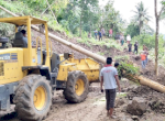 Dua Rumah Rusak Akibat Longsor di Sinjai, Pemprov Sulsel Salurkan Bantuan