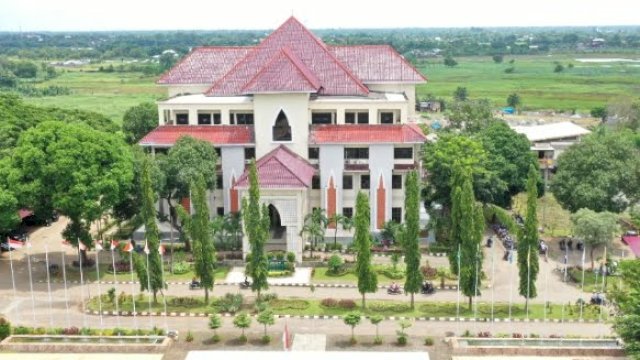 Penampakan salah satu gedung di Universitas Islam Negeri (UIN) Alauddin Makassar. (Foto: istimewa)