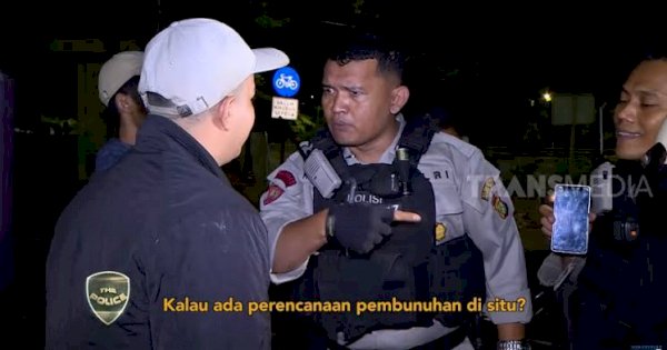 Uji Materi Dua Mahasiswa UKI Ditolak, MK Silakan Polisi Geledah Identitas Warga