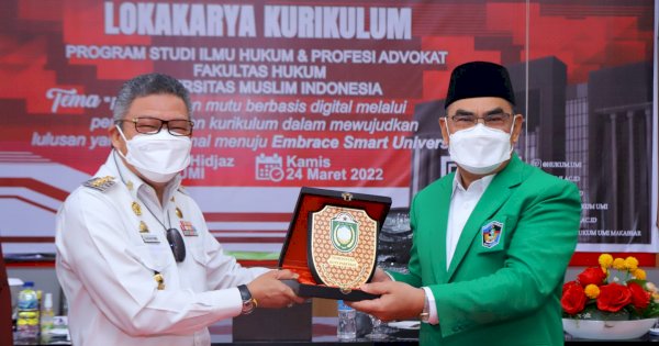 Kuliah Umum di UMI, Taufan Pawe Paparkan Tiga Pilar Pedoman Pemerintah