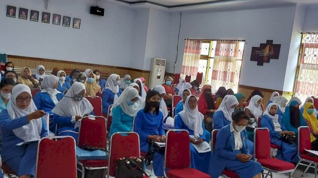 Konferensi Kerja (Konferja) I IGTKI PGRI Lutra yang diikuti sekitar 80 guru. (Abatanews/Imam Adzka)