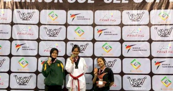 Mahasiswa PBSI UNM Sabet Juara Taekwondo di Tournament Gubernur Cup