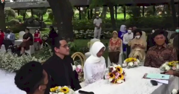 Stafsus Presiden Jokowi Ayu Kartika Dewi Nikah: Akad di Hotel, Pemberkatan di Katedral