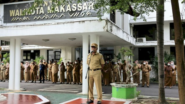 Wali Kota Makassar, Moh Ramdhan Pomanto memimpin apel pagi di Balaikota Makassar, pada Senin (21/3/2022). (Foto: ABATANEWS/Wahyuddin) 