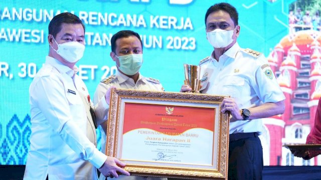 Kementerian Dalam Negeri (Kemendagri) memberikan apresiasi terhadap Pemerintah Provinsi Sulawesi Selatan atas sejumlah capaian pembangunan makro. (Foto: ABATANEWS/Wahyuddin) 