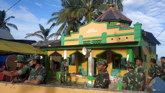 Kodam XIV Hasanuddin membersihkan 145 masjid di tiga provinsi, yakni Provinsi Sulawesi Selatan (Sulsel), Sulawesi Barat (Sulbar), dan Sulawesi Tenggara (Sultra). (Ist)