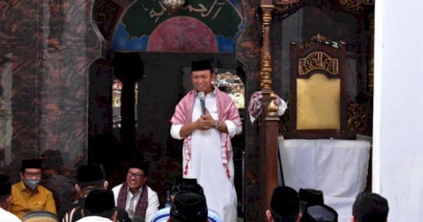 Bupati Takalar Ajak Jemaah Jaga Masjid Tua Benteng Sanrobone