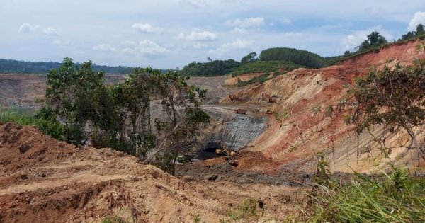 Bernilai Cuan, Jalan Provinsi Bengkulu Sepanjang 3 Km Dikeruk Pengusaha Tambang