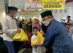 Jelang Lebaran, Anggota DPR RI Muhammad Fauzi Bagi Ribuan Paket Sembako di Dapil