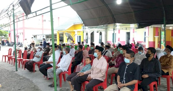 Pererat Silaturahmi, UPT PKM Bonebone Gelar Buka Puasa Bersama Warga