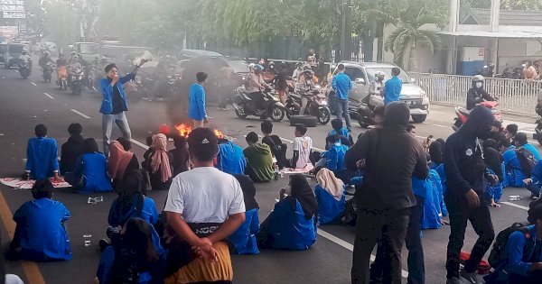 Demo 11 April di Makassar, Polisi Amankan Puluhan Mahasiswa 