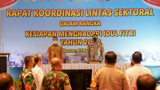 Rapat Koordinasi Lintas Sektoral Dalam Rangka Kesiapan Menghadapi Idul Fitri 1443 H di Hotel Harper, pada Senin (25/4/2022). (Foto: ABATANEWS/Wahyuddin) 