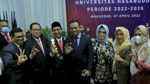 Bupati Takalar menghadiri pelantikan Rektor Unhas Prof Jamaluddin Jompa di Makassar, pada Rabu (27/4/2022). (Foto: ABATANEWS/Wahyuddin) 