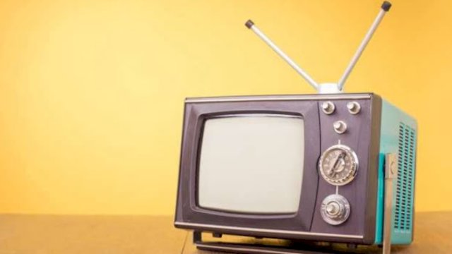 Ilustrasi TV Analog. (Shutterstock)