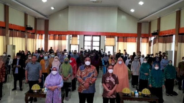 Bupati Maros, AS Chaidir Syam saat menghadiri musrenbang khusus perempuan, anak dan penyandang disabilitas, Kamis (10/3/2022). Foto: Humas Maros)