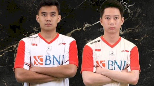 Bagas Maulana dan Kevin Sanjaya Sukamuljo. (Foto: Twitter @INAbadminton) 