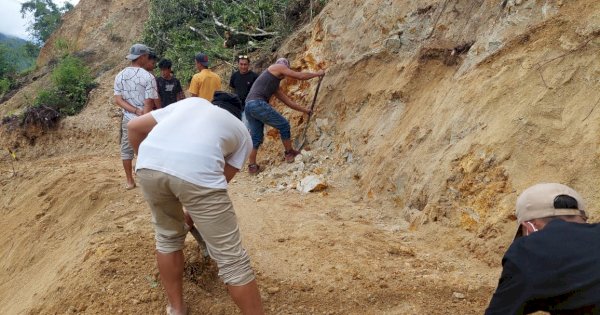 Ruas Sabbang-Tallang Alami Longsor, PUTR Sulsel Lakukan Penanganan Darurat