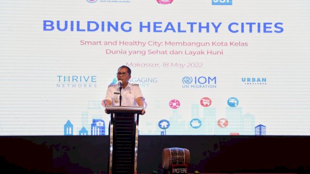 Wali Kota Makassar, Moh. Ramdhan ‘Danny’ Pomanto saat membuka kegiatan konferensi smart and healthy city Kota Makassar serta melaunching Aplikasi Sehatmi, di Hotel The Rinra, Rabu (18/5/2022). (foto: Humas Pemkot Makassar)