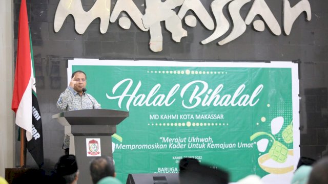 Wali Kota Makassar Moh Ramdhan Pomanto memberi sambutan dalam acara halal bi halal KAHMI Makassar yang di adakan di Baruga Anging Mammiri Rumah Jabatan Wali Kota Makassar, Kamis (26/5/2022). (Foto: ABATANEWS/Wahyuddin)