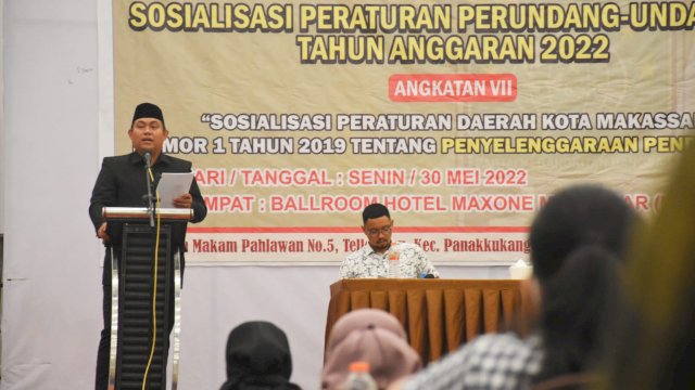 Anggota DPRD Kota Makassar, Imam Musakkar saat Sosialisasi Perda Nomor 1 Tahun 2019 tentang Penyelenggaraan Pendidikan, di Hotel MaxOne Makassar, Senin (30/5/2022).