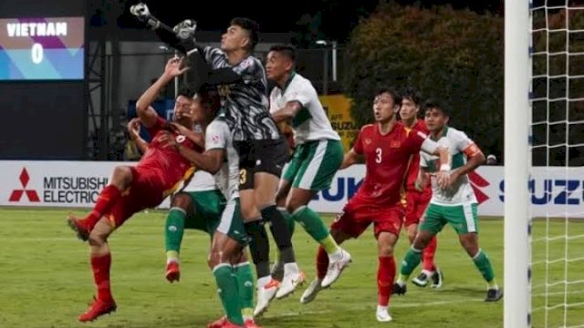 Dokumentasi pertemuan Timnas Indonesia versus Timnas Vietnam yang berakhir imbang 0-0 dalam ajang Piala AFF Cup 2021. (foto: PSSI)