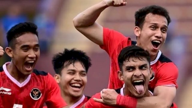 Selebrasi Timnas Indonesia U-23 saat unggul 0-1 atas Timnas Filipina U-23 dalam partai ketiga Cabor sepakbola Sea Games 2021. (foto: Ig/@pengamatsepakbola)