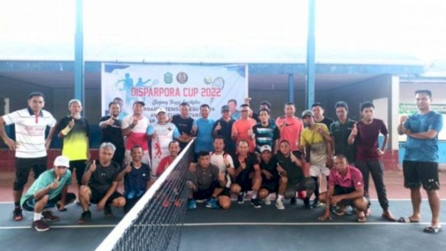 Turnamen Tenis Dispora Cup (foto: Dispora Takalar)