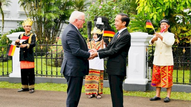 Presiden Jokowi sambut kunjungan kenegaraan Presiden Republik Federal Jerman Frank-Walter Steinmeier, di Istana Kepresidenan Bogor, Jawa Barat, pada Kamis, 16 Juni 2022. (Twitter @jokowi) 