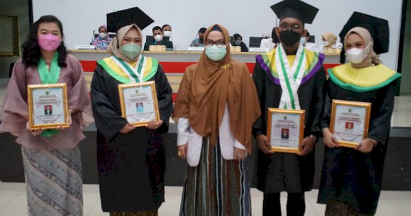 FK Unhas Gelar Pemberian Brevet Dokter Spesialis dan Pengambilan Sumpah Dokter