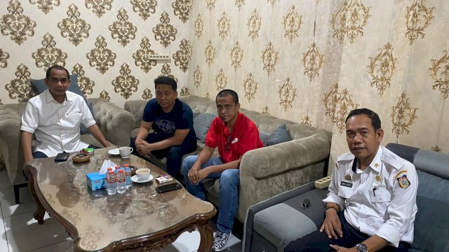 Dokunentasi pertemuan Ketua DPRD Kota Makassar, Rudianto Lallo bersama Camat Kepulauan Sangkarrang, Ramli Lallo. (foto: Ist)