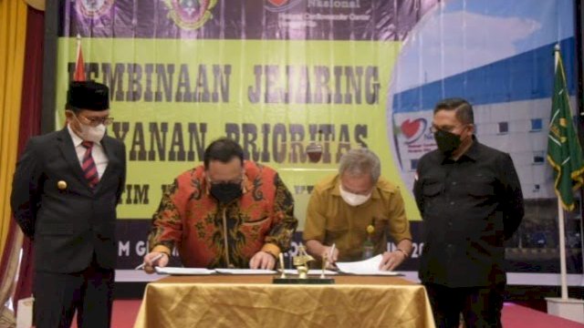 Penjabat Gubernur Hamka Hendra Noer usai menandatangani MoU dengan Rumah Sakit Jantung dan Pembuluh Darah (RSJPD) Harapan Kita, di Hotel Grand-Q Kota Gorontalo, Senin (27/6/2022).