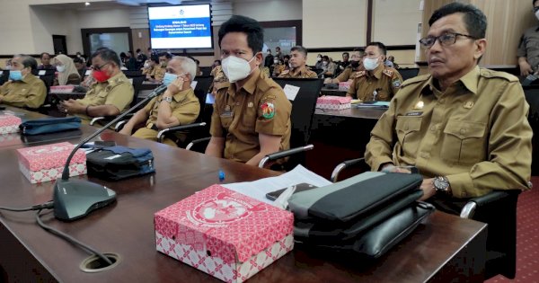 Sekda Lutra Amriadi Hadiri Sosialisasi UU HKPD di Kantor Gubernur Sulsel